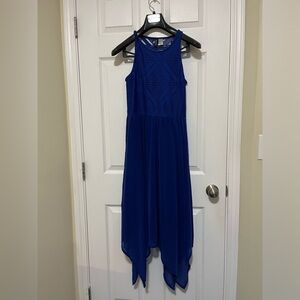 sleeveless dress